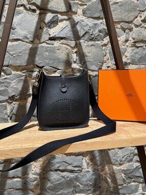 Hermès 2022 Black Taurillon Evelyne 16 TPM Amazone Bag